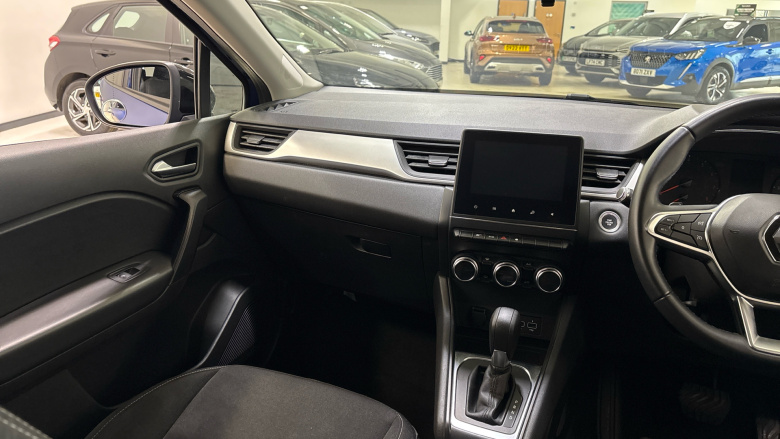 Renault Captur 1.3 TCE 140 Iconic 5dr EDC Petrol Hatchback